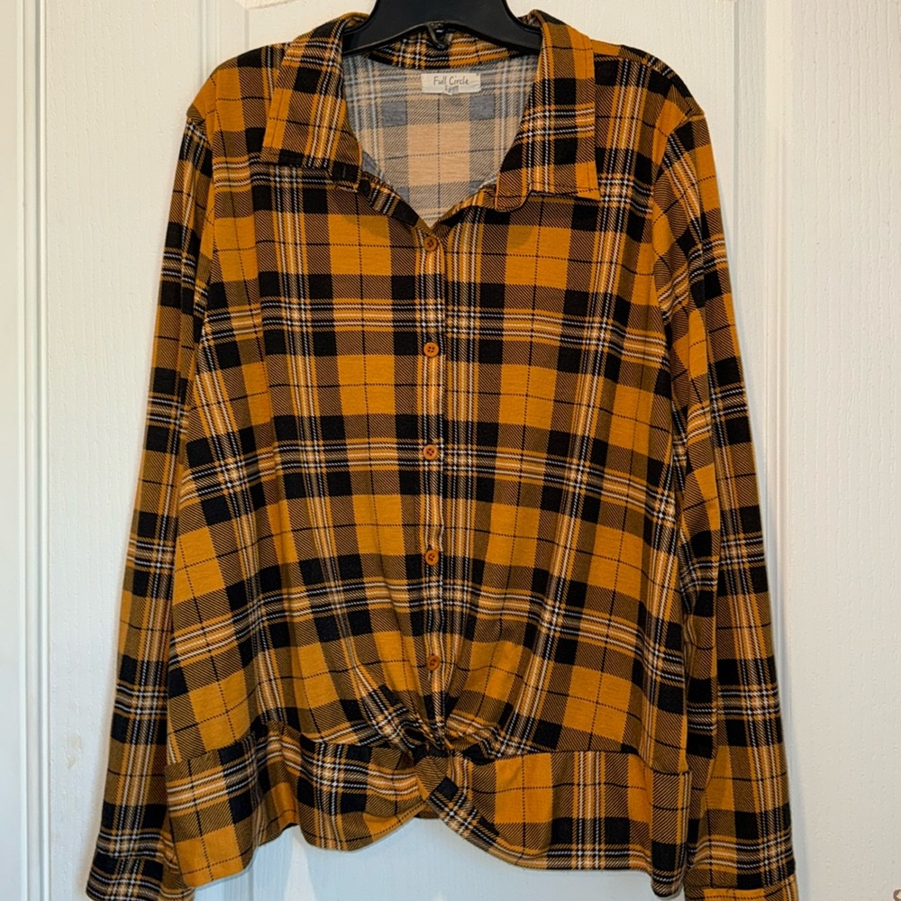 2X Yellow plaid button down w/ front knot